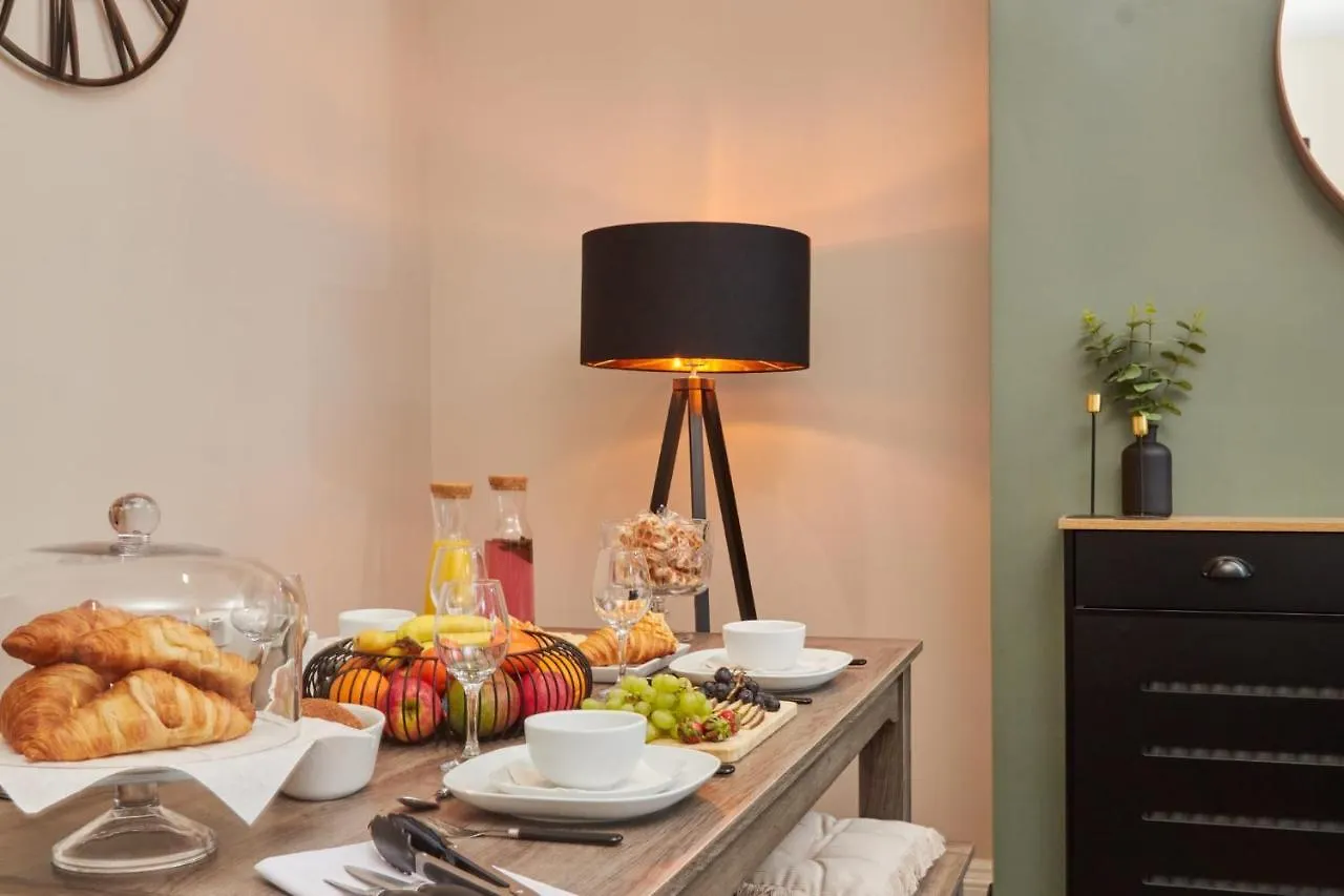 Prázdninový dům Vila 10 Percent Off - 3 Nights - Leeds - Bradford - Free Parking